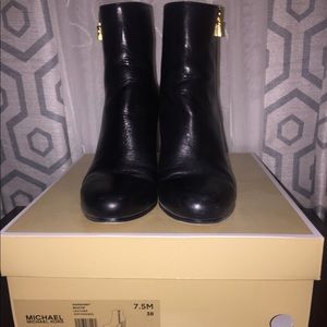 Michael kors boots 👢